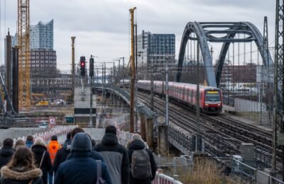 Гамбург транспорт: Гамбург: Sternbrücke вызывает сбои в Bahnverkehr и городском движении