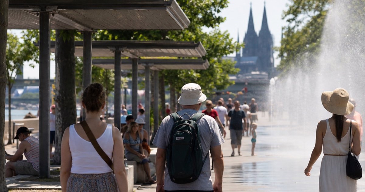 Кёльн жара: Кёльн: Cooling Cologne помогает снизить жару на Rudolfplatz Кёльн жара: Кёльн: Cooling Cologne помогает снизить жару на Rudolfplatz