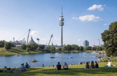 Летнее событие в Olympiapark в Мюнхене