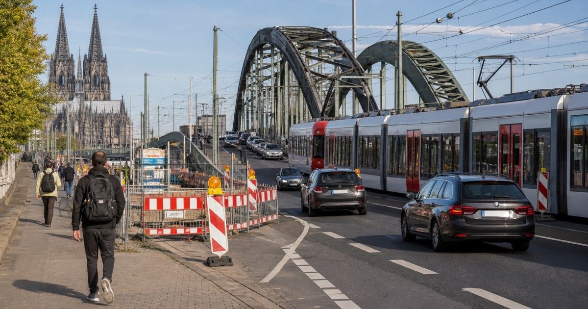 Транспорт и ограничения у Deutzer Brücke в Кёльне Транспорт и ограничения у Deutzer Brücke в Кёльне