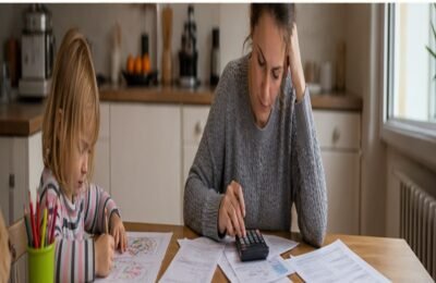 Родитель считает будущие расходы на Kita и OGS в Дюссельдорфе