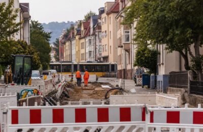 Ремонт улицы в жилом районе Stuttgart-Ost