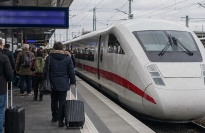 Задержка поезда Deutsche Bahn на линии Hamburg–Berlin